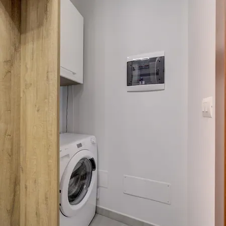 Sghouse Con Parcheggio Gratuito דירה